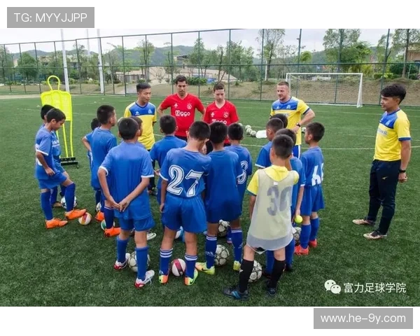 围绕踢足球真有魅力的英语表达探讨其运动魅力与文化意义深度分析